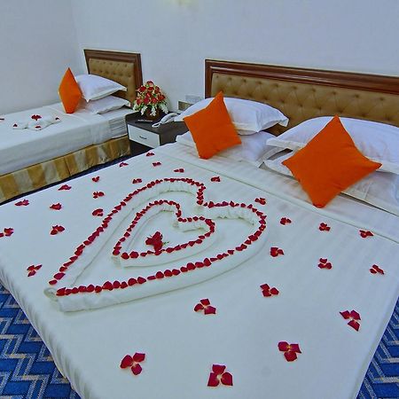 Perfect Hotel Mandalay Luaran gambar