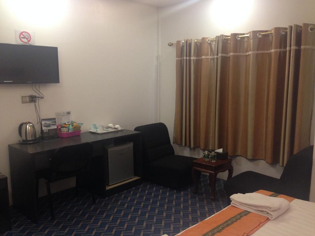 Perfect Hotel Mandalay Luaran gambar
