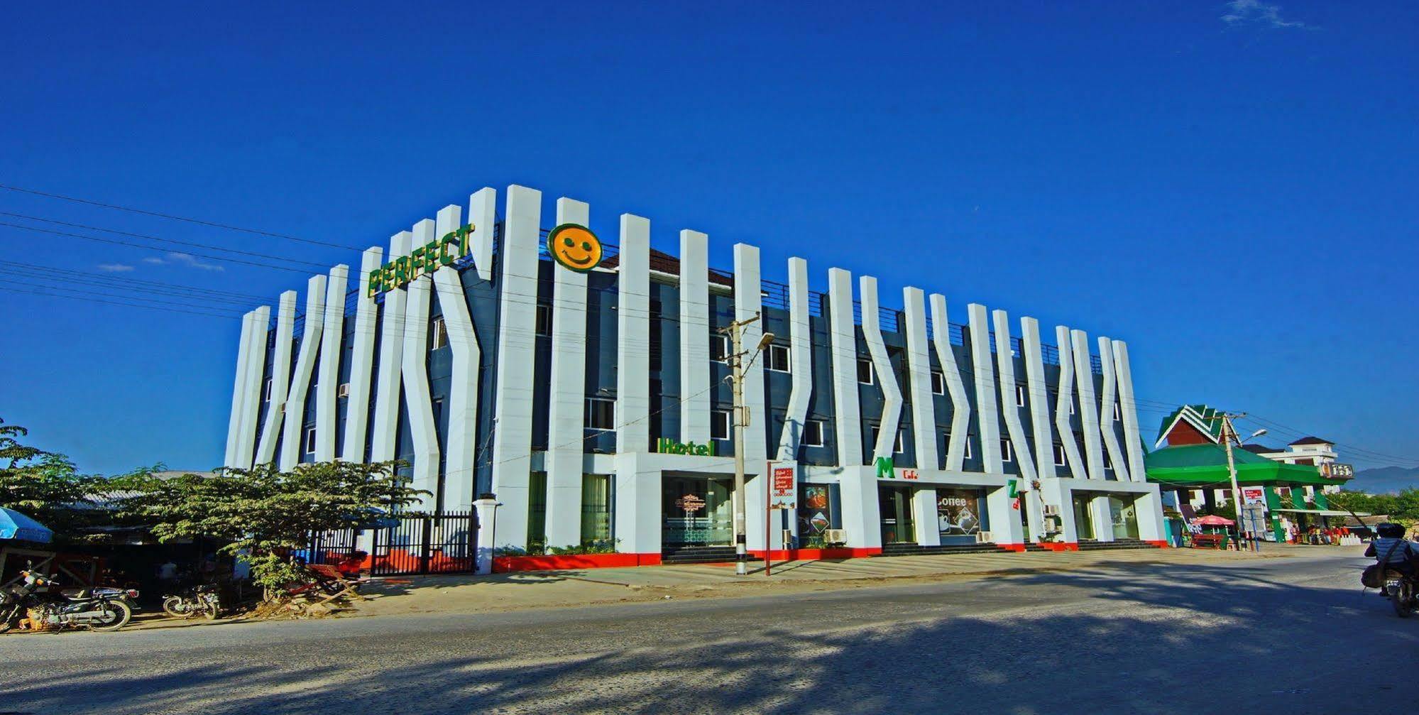Perfect Hotel Mandalay Luaran gambar
