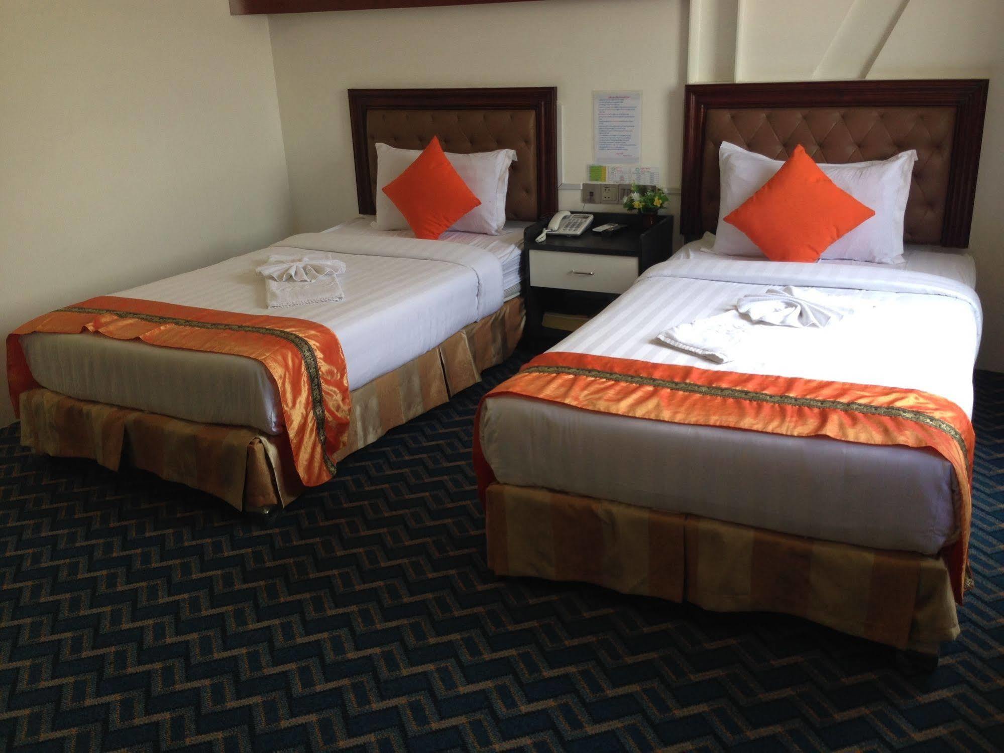 Perfect Hotel Mandalay Luaran gambar