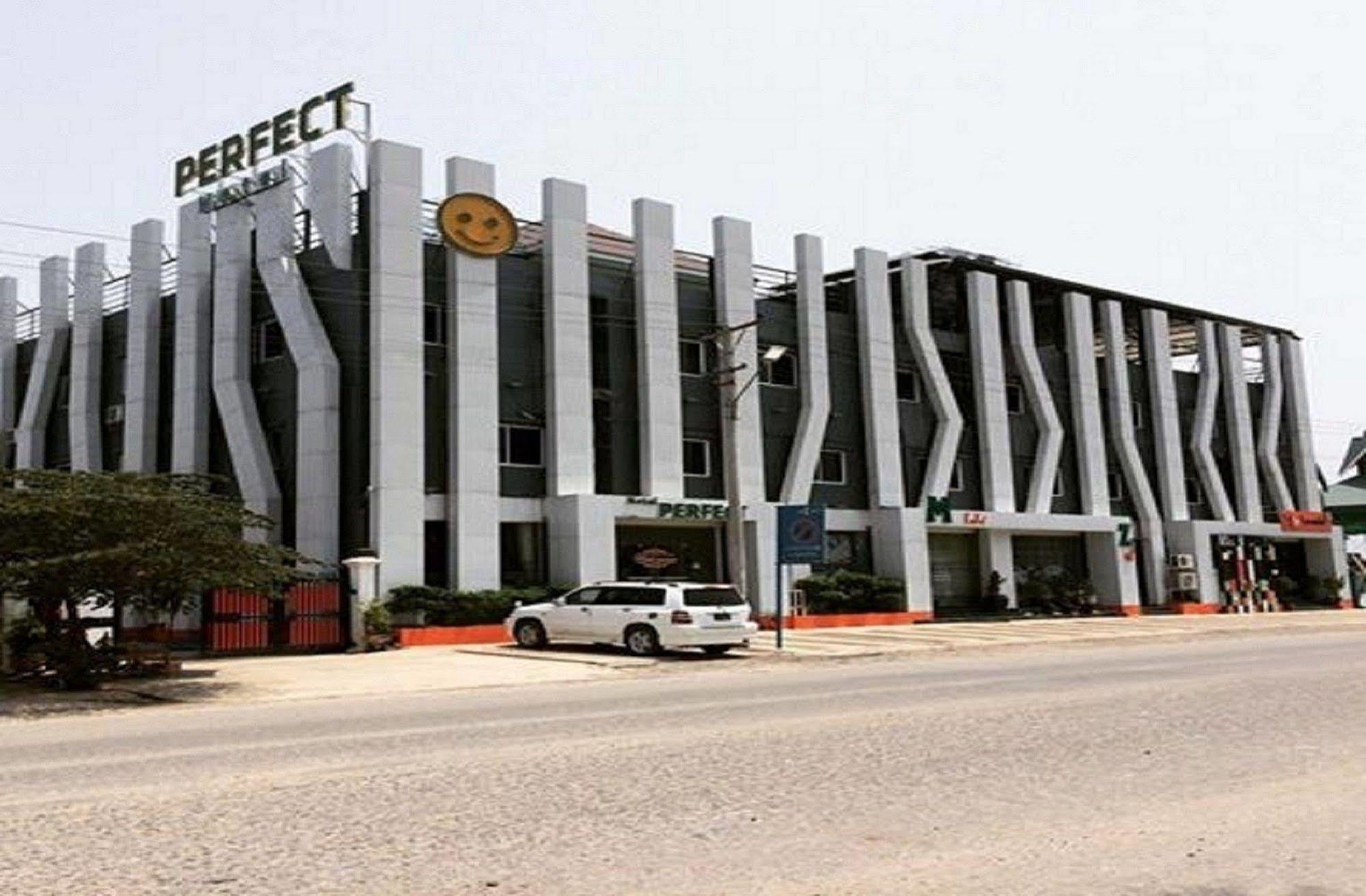 Perfect Hotel Mandalay Luaran gambar